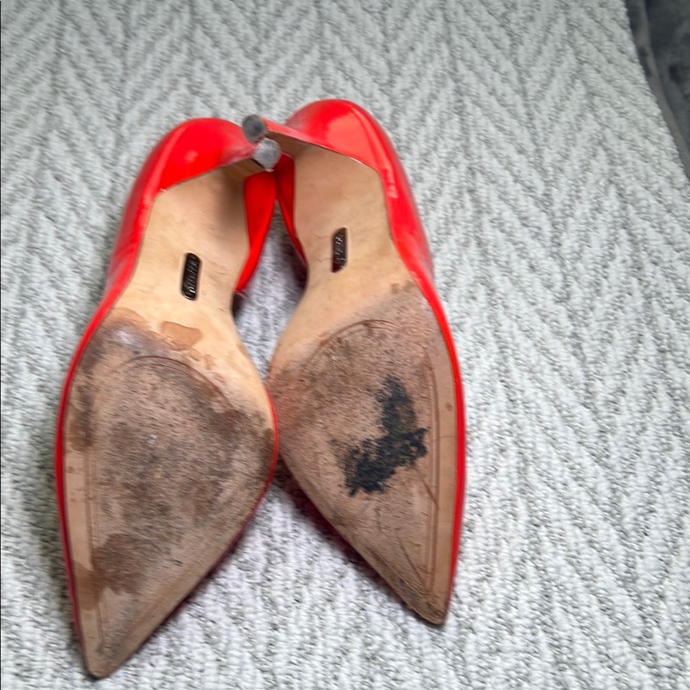 Elegant Leather‎ Heels size 7.5. Boutique 9. - Picture 5 of 12
